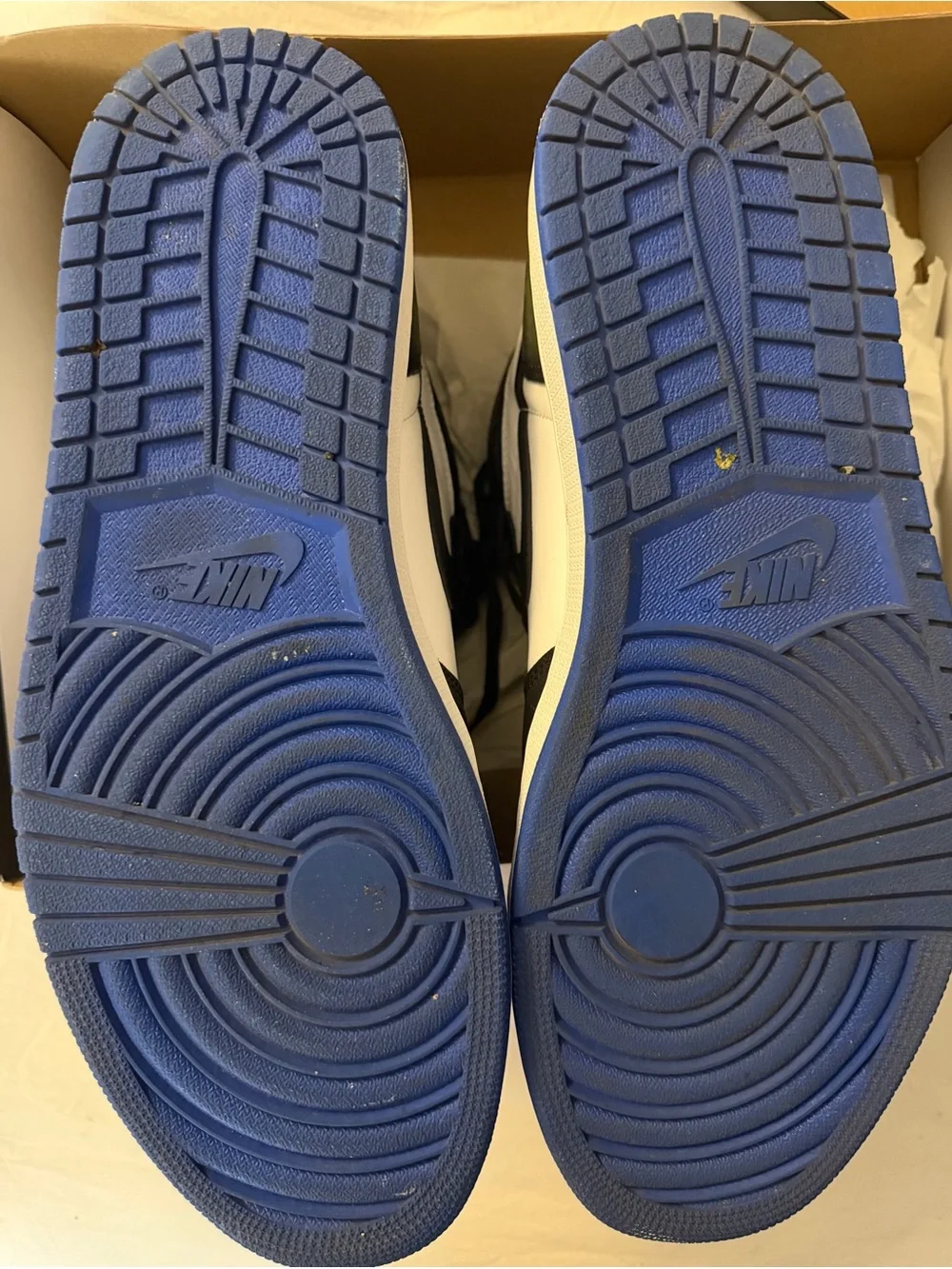 Air Jordan 1 High OG Royal Toe Sneakers